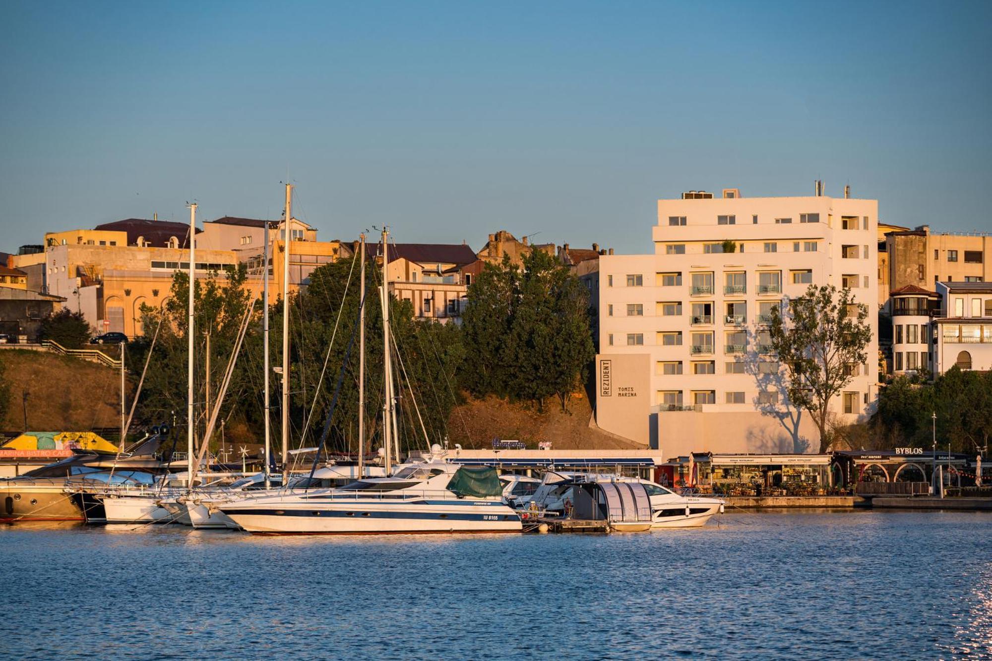 Appartement Rezident Tomis Marina à Constanţa Extérieur photo